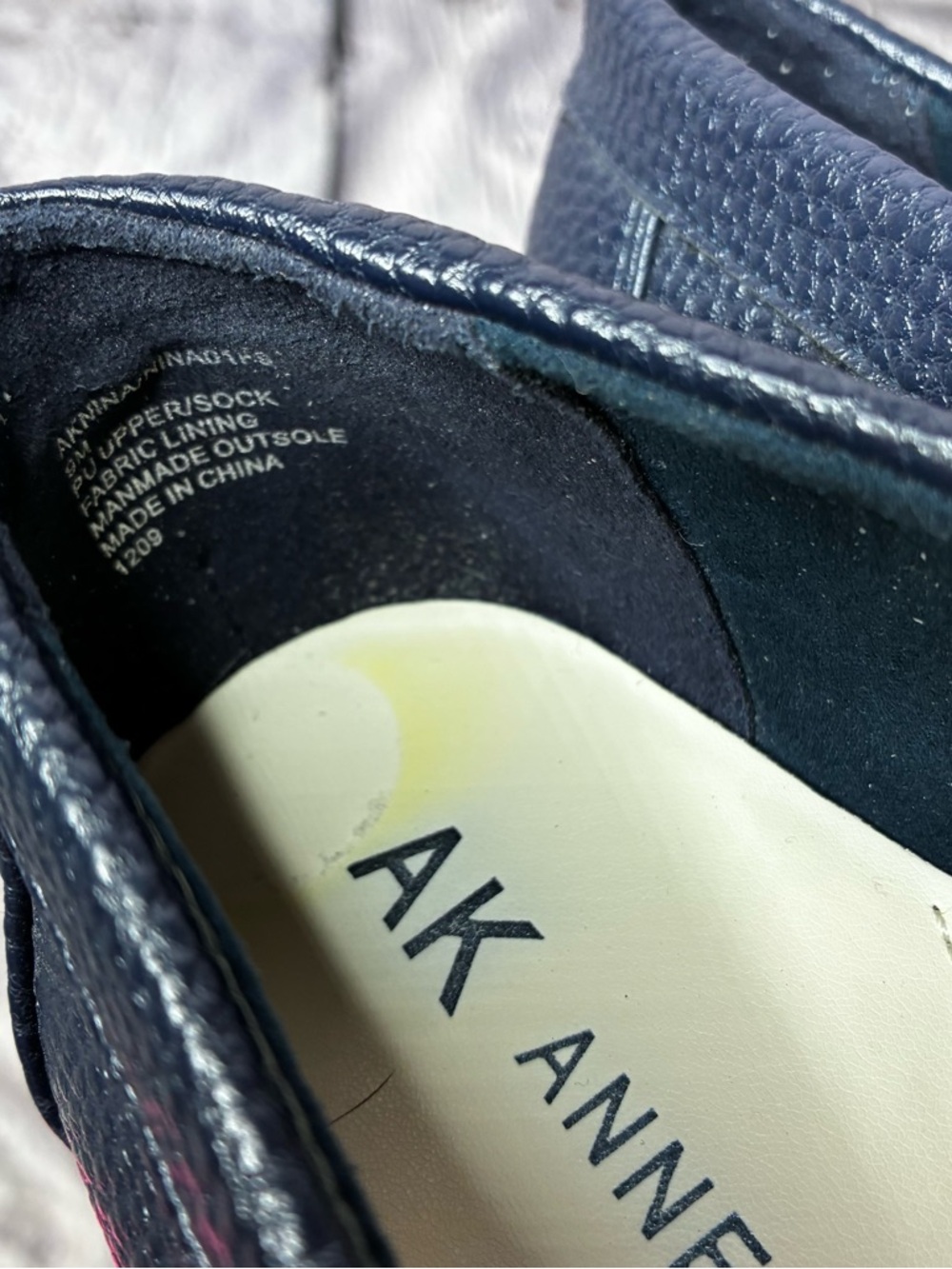 Anne Klein iFlex Loafers Women’s 9M Navy Blue Pebbled Bit Slip-On Driving Flats - Picture 9 of 9